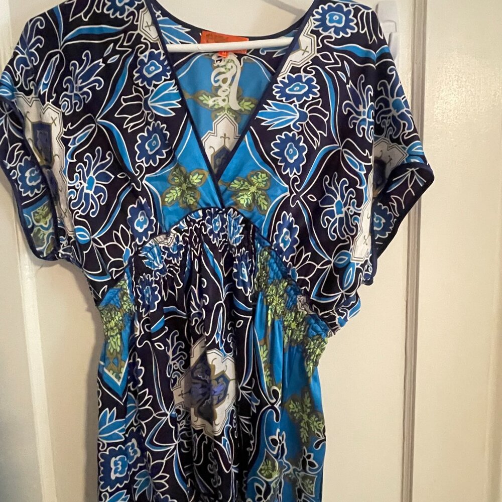 Hale Bob Cover-up